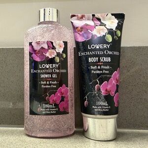 Lovery Enchanted Orchid Shower Gel Body Scrub Set Vitamin E Shea Butter NWT